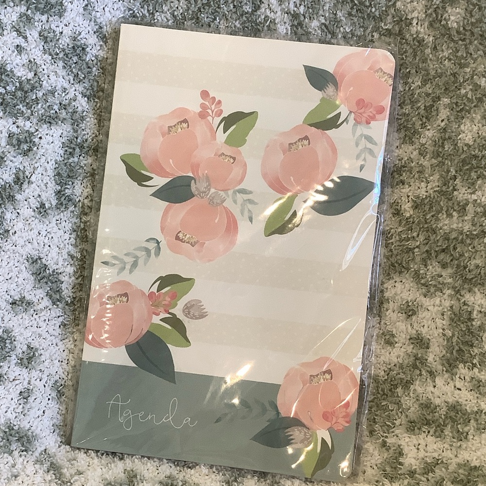 Peach Floral Weekly Agenda Softcover journal Notebook NWT 75 pgs. Paperlove